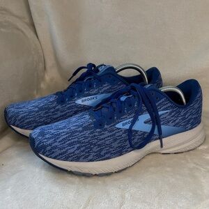 Brooks Women’s 11.5 Launch 7 Running Shoes Dazzling Blue Cornflower